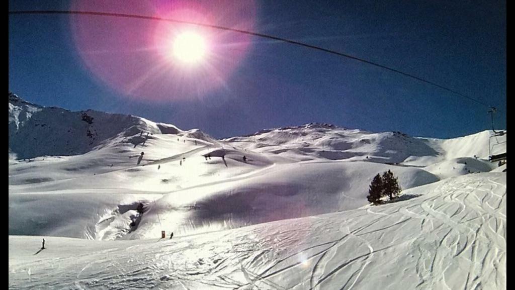 Reconquista Appartement Benasque Buitenkant foto